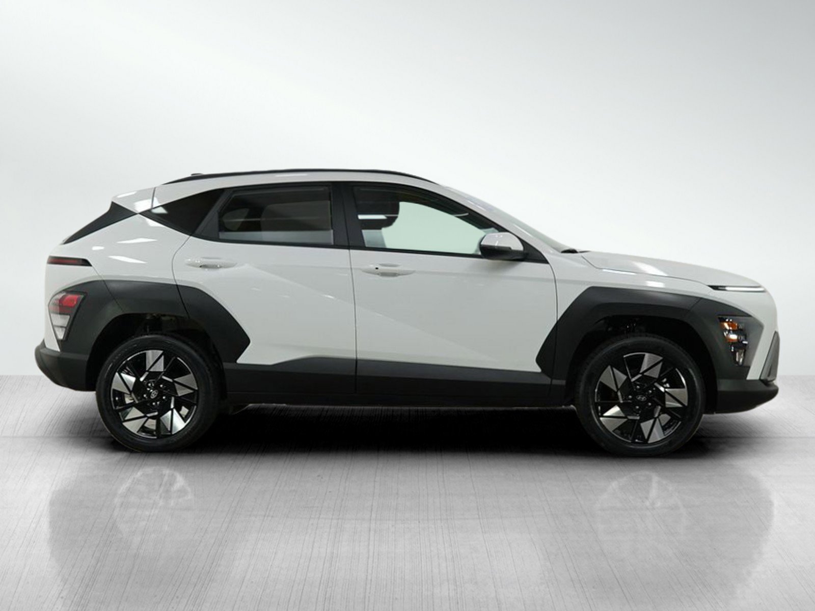 2024 Hyundai Kona SEL photo 6