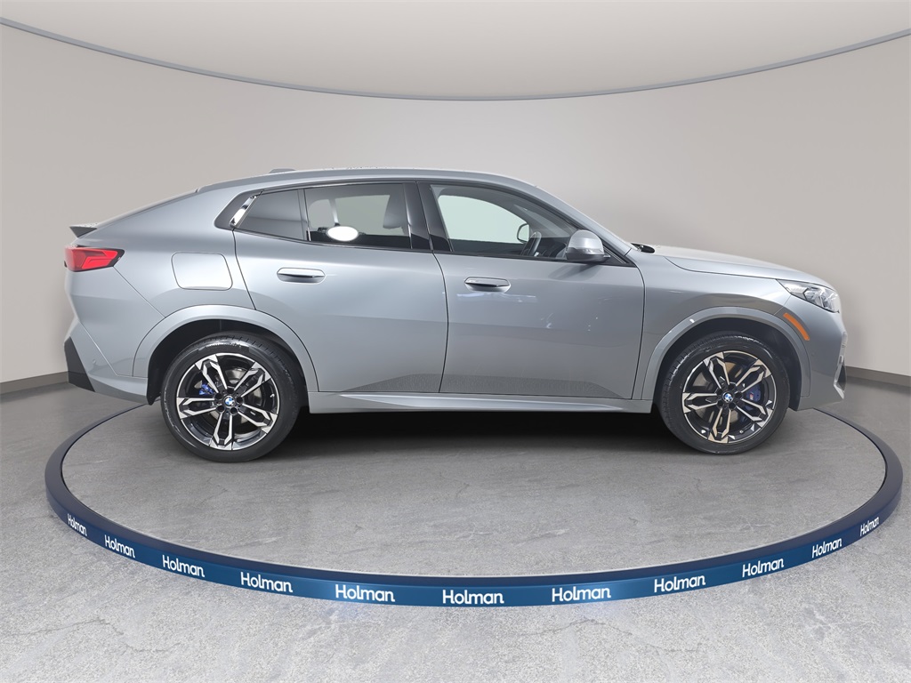 2025 Bmw X2 xDrive28i photo 3