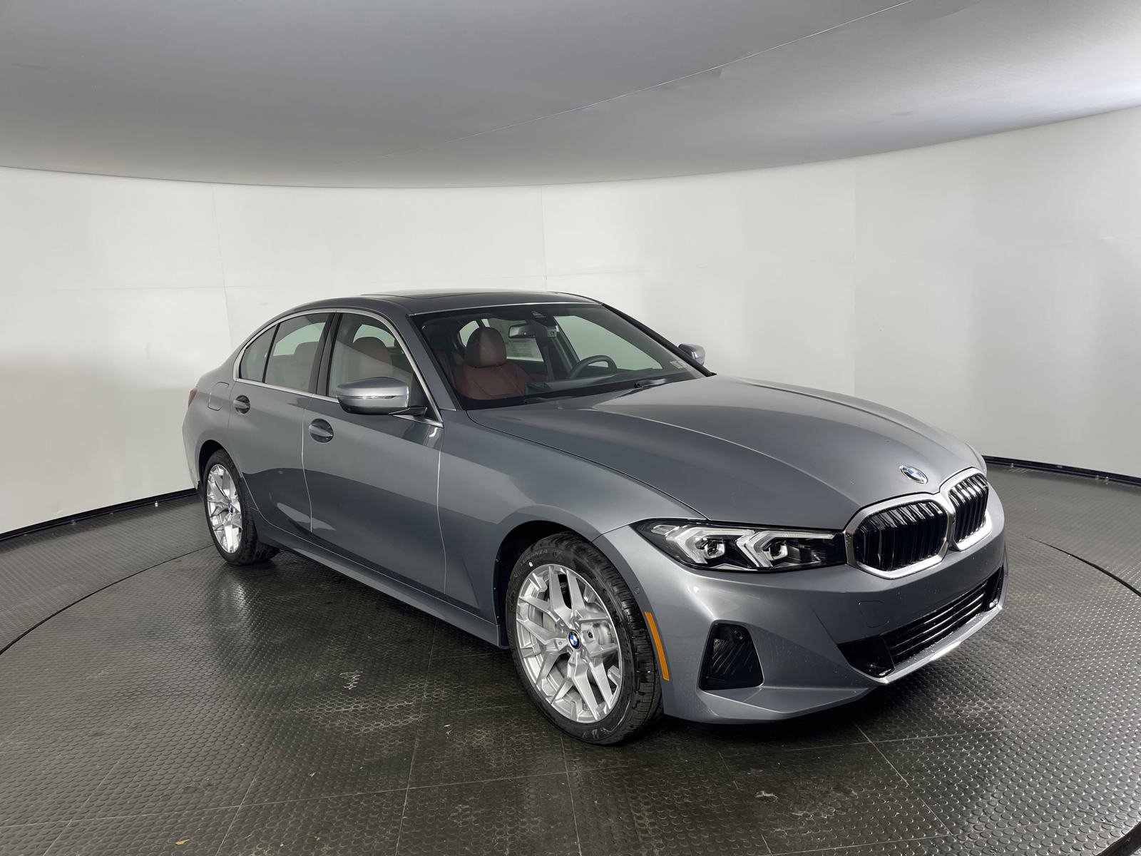 2025 Bmw 330i 330i xDrive photo 2