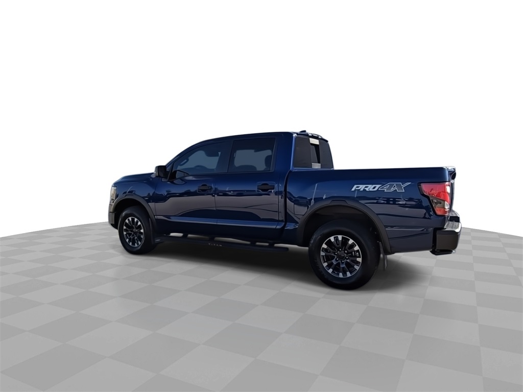 2023 Nissan Titan PRO-4X photo 6