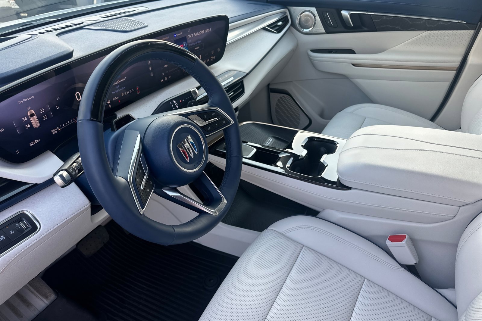 2025 Buick Enclave Avenir photo 10