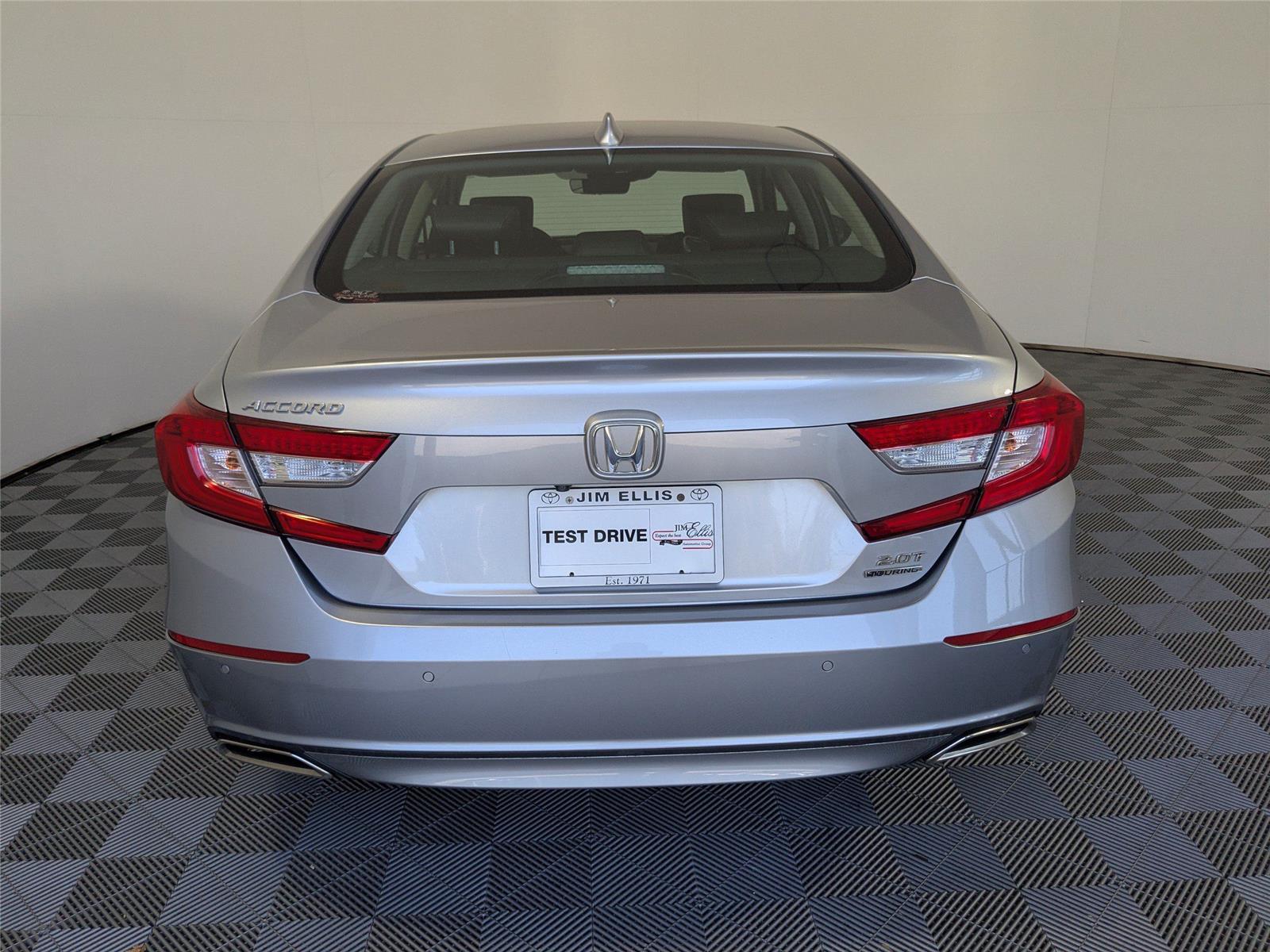 2018 Honda Accord Touring photo 25