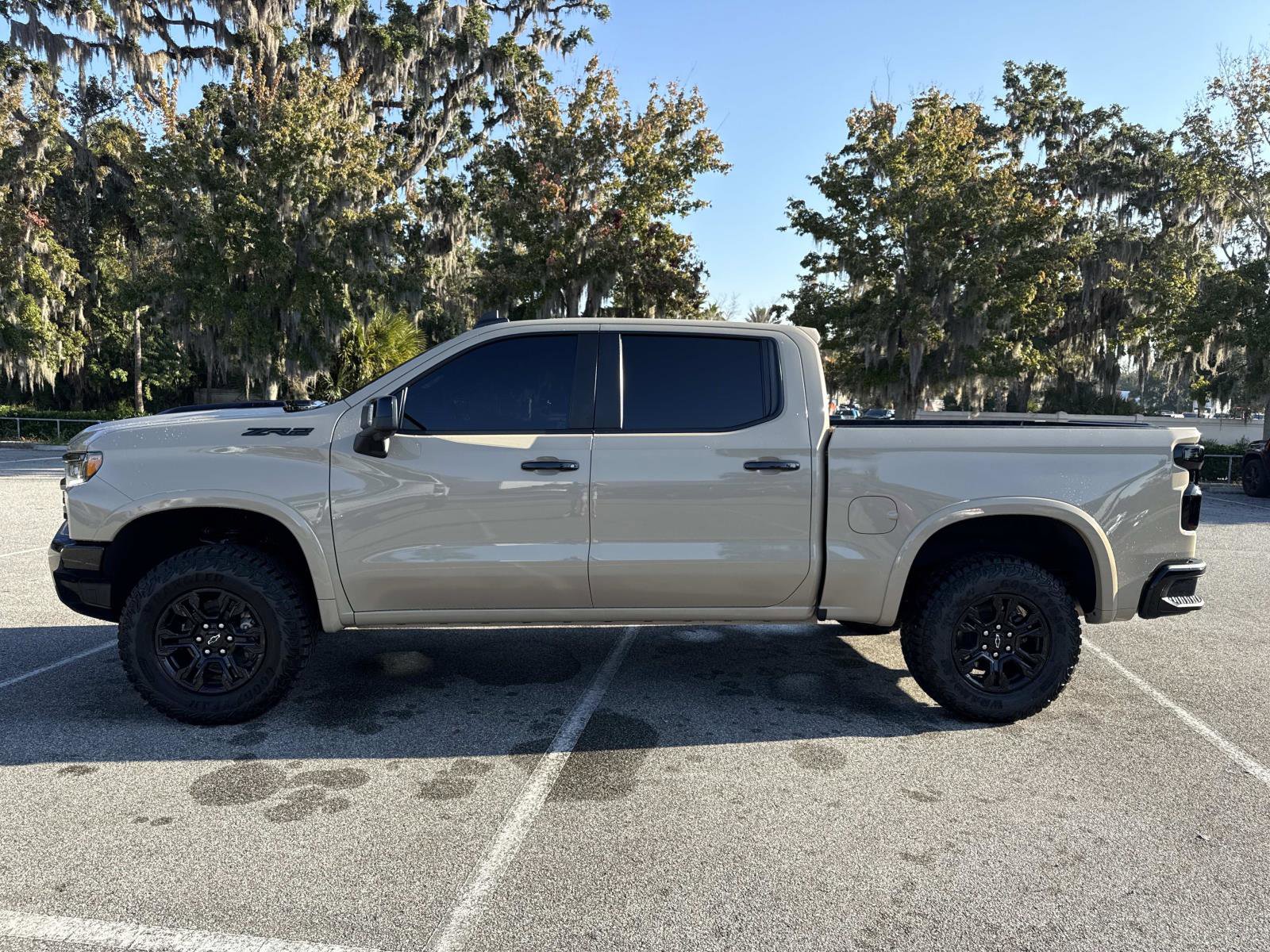 2023 Chevrolet Silverado 1500 ZR2 photo 3