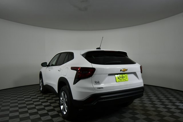 2026 Chevrolet Trax LS photo 11