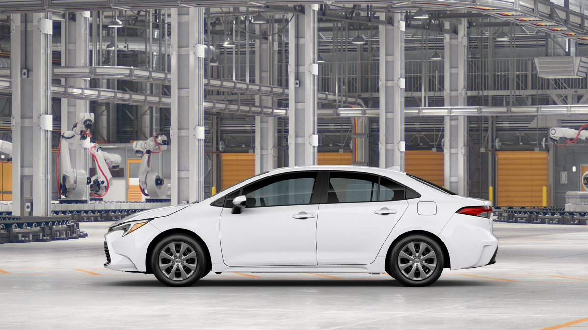 2025 Toyota Corolla XLE SE photo 3