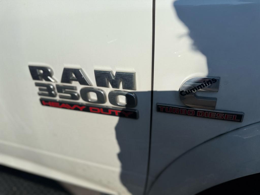2018 Ram 3500 Laramie photo 3