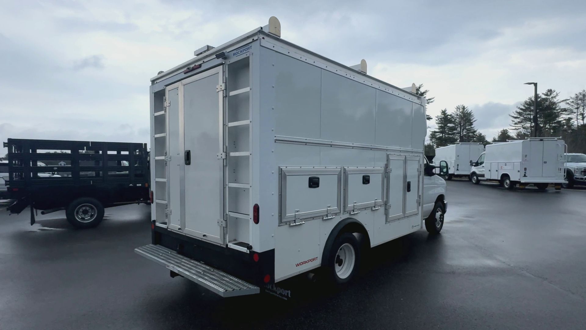 2026 Ford E-350 Base photo 19