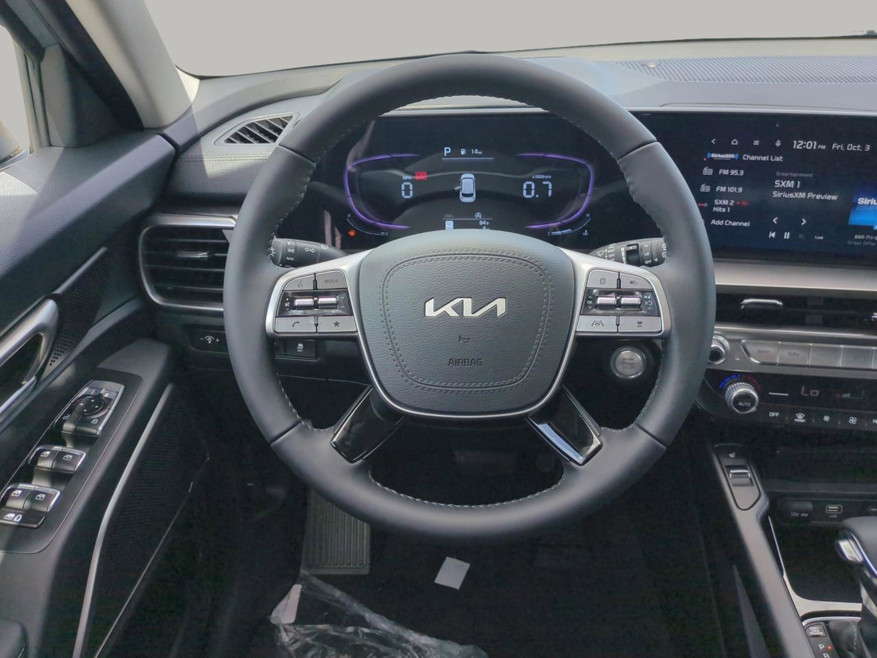 2025 Kia Telluride S photo 10