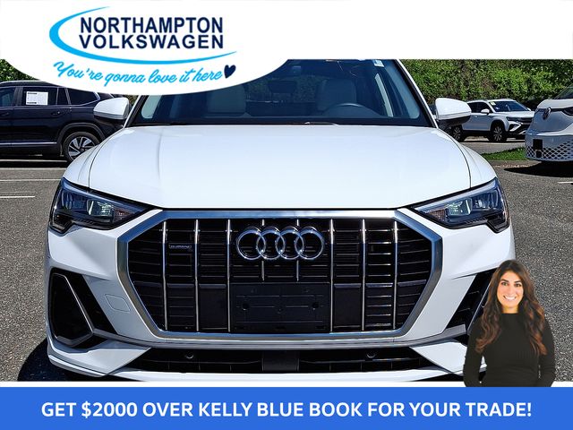 2022 Audi Q3 S line Premium photo 2