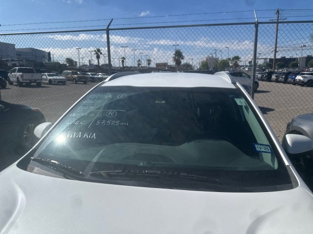 Used 2020 Snow White Pearl Kia LX image 5