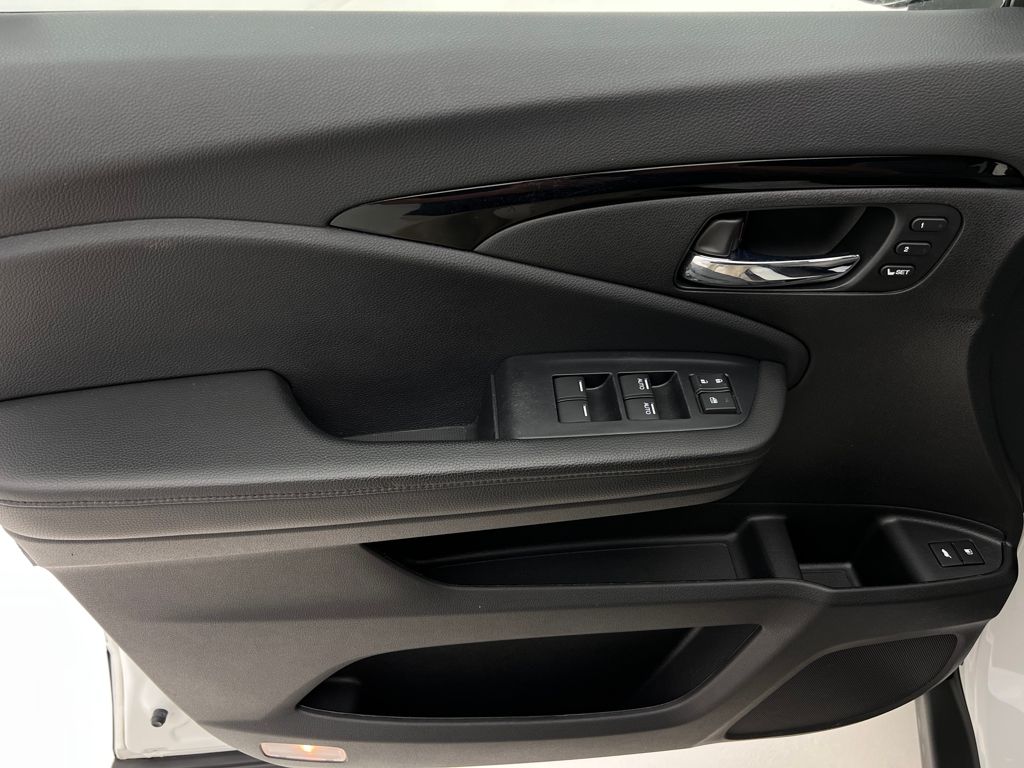 2021 Honda Passport Elite photo 25