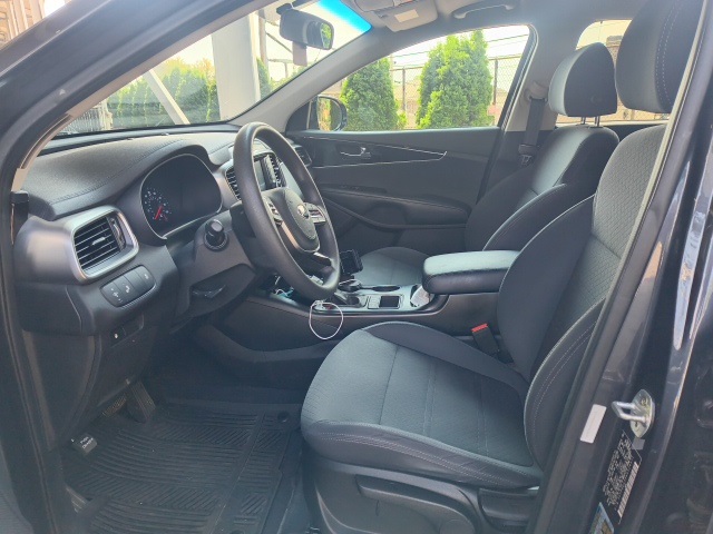 2019 Kia Sorento LX photo 5