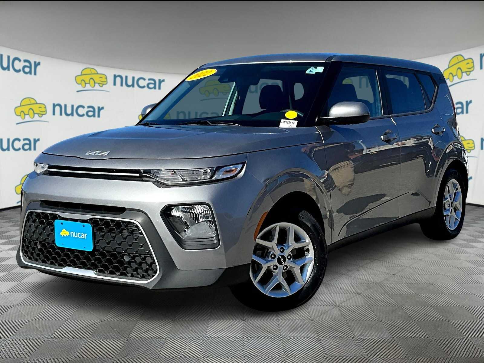 2022 Kia Soul LX photo 3