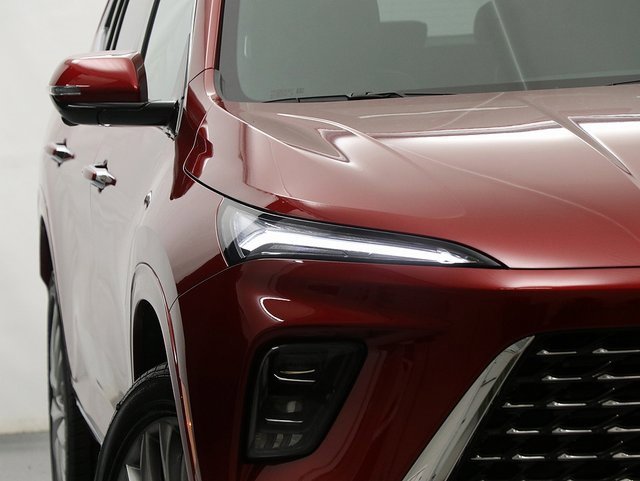 2026 Buick Enclave Avenir photo 3