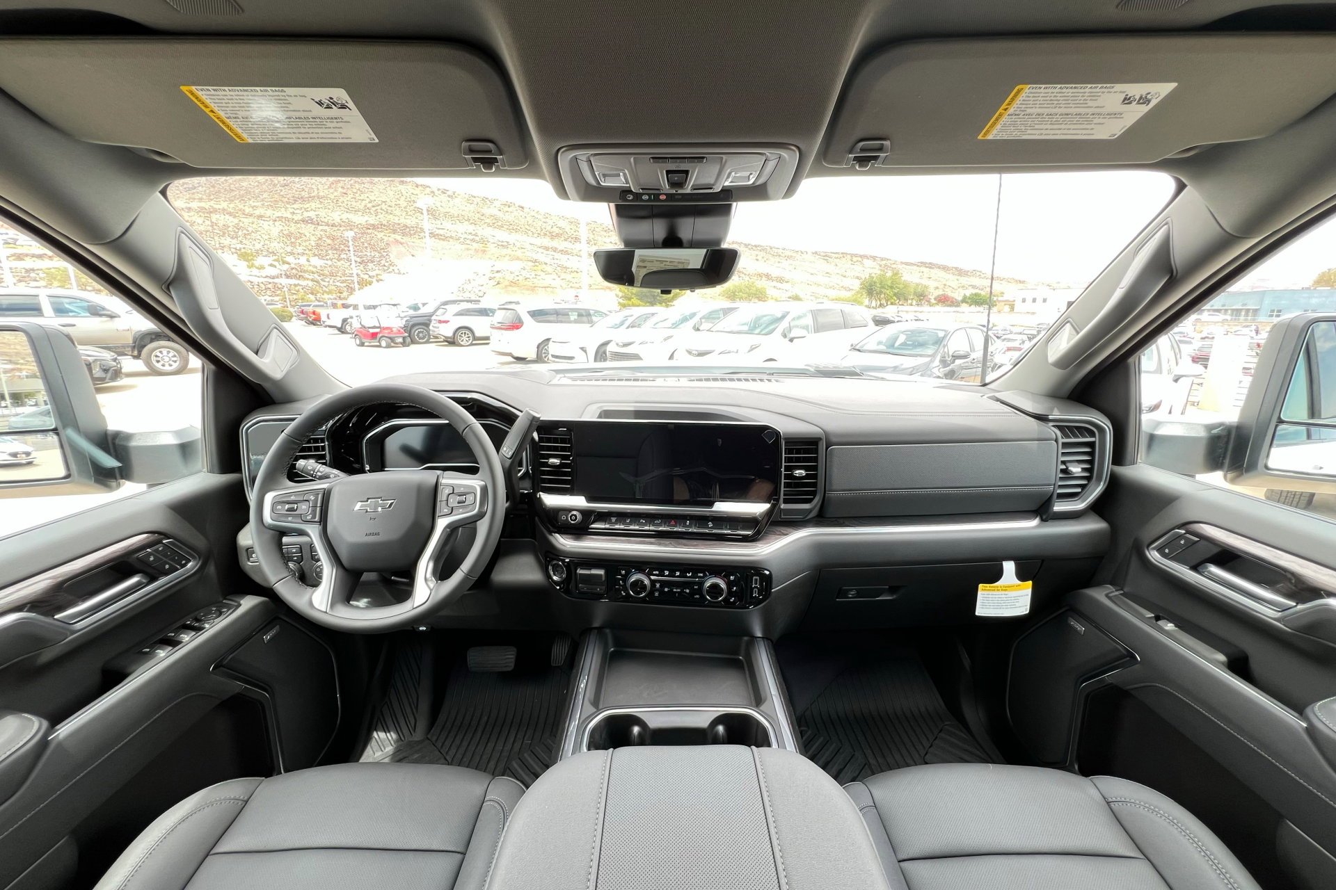 2025 Chevrolet Silverado 3500HD LTZ photo 9