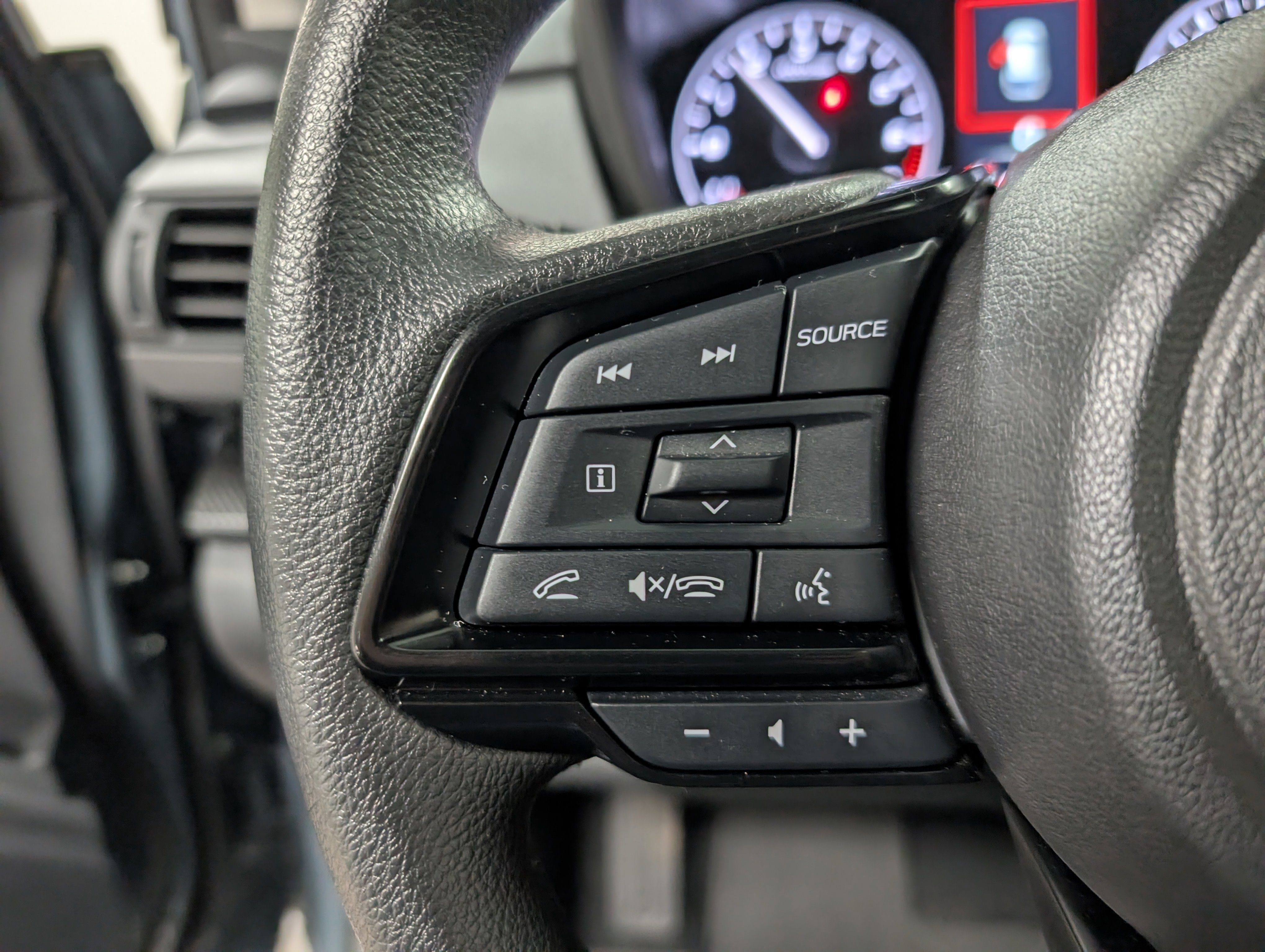 2025 Subaru Crosstrek Premium photo 6