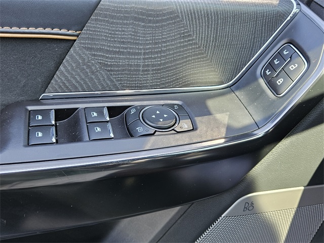 2021 Ford F-150 Platinum photo 34