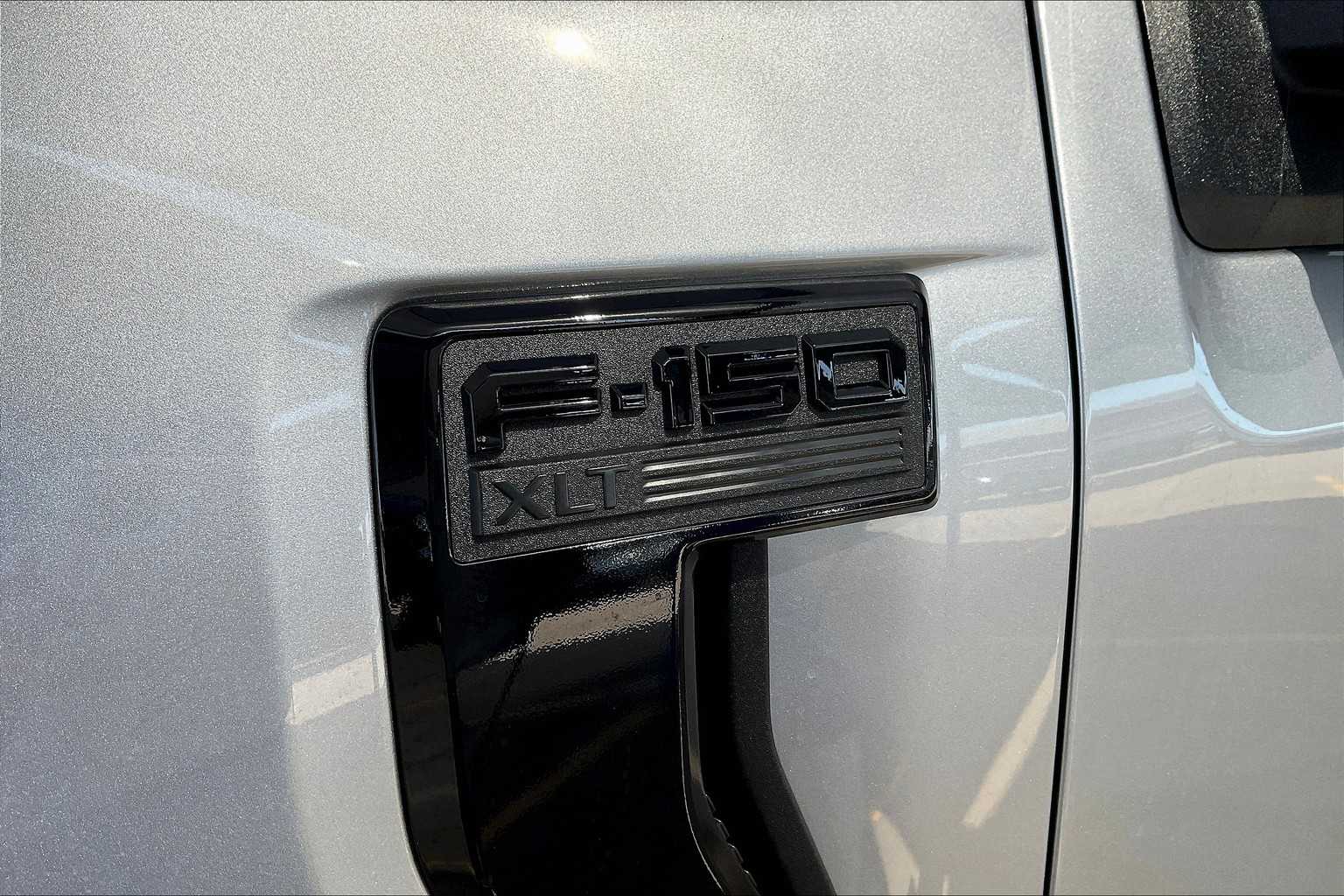 2024 Ford F-150 XLT photo 30