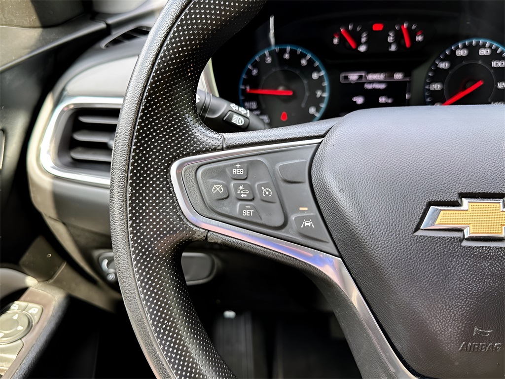 2020 Chevrolet Equinox LS photo 8