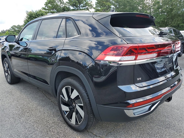 2026 Volkswagen Atlas Cross Sport SE Technology photo 3