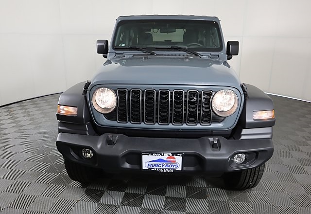 2025 Jeep Wrangler Sport photo 3