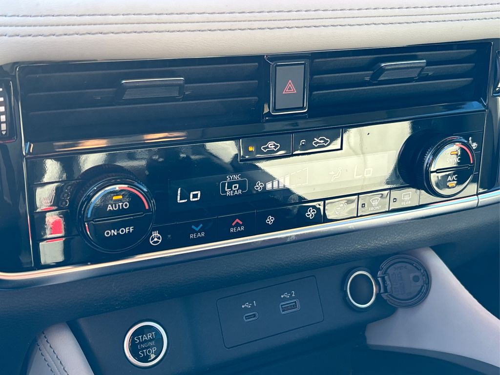 2023 Nissan Rogue SL photo 30