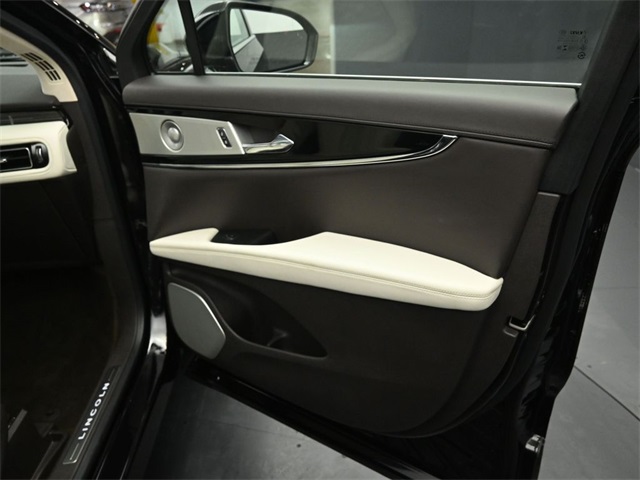 2022 LINCOLN NAUTILUS - Image 29
