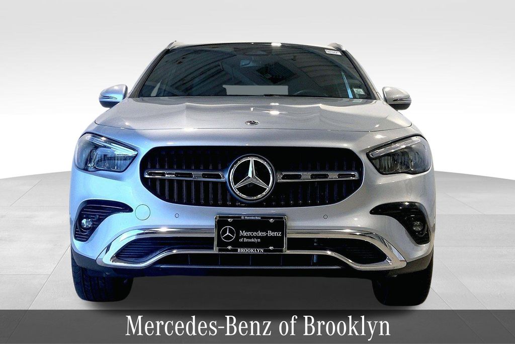 2025 Mercedes Benz GLA 250 4MATIC photo 3