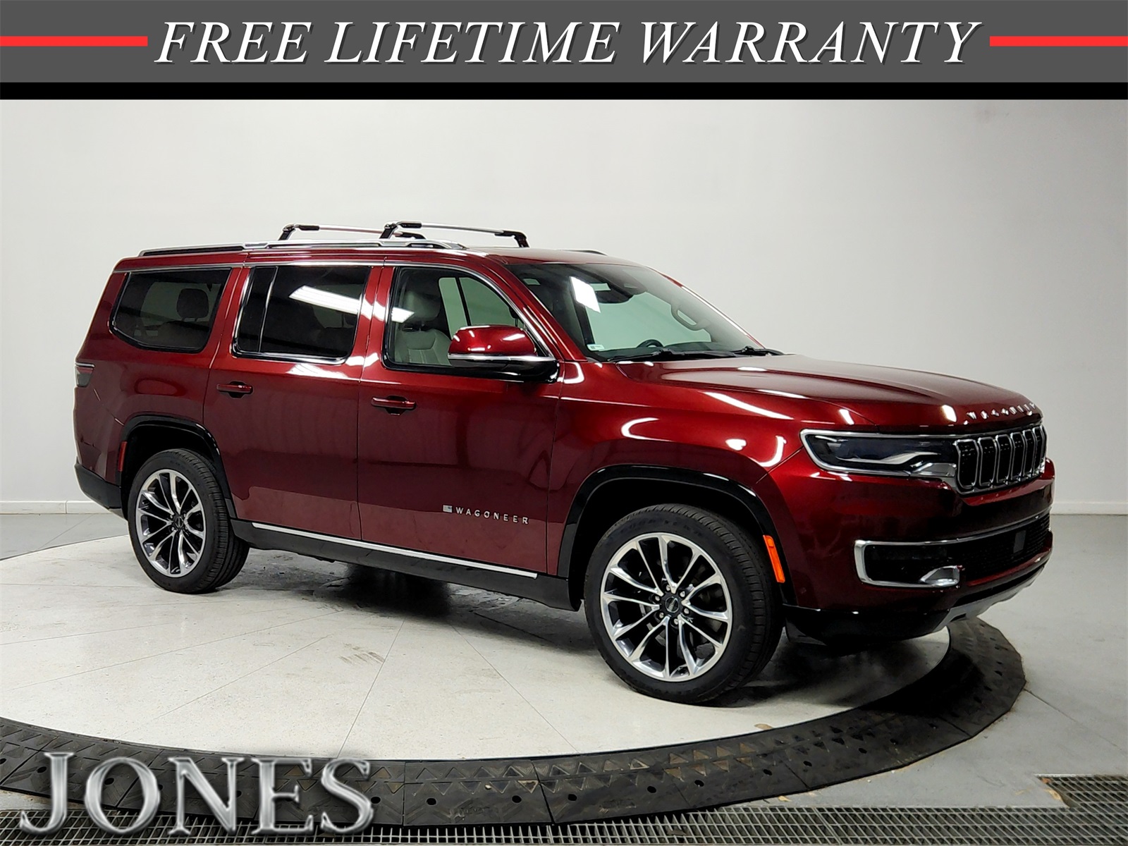 2022 Jeep Wagoneer Series III's photo