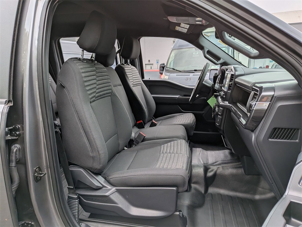2022 Ford F-150 XL photo 22