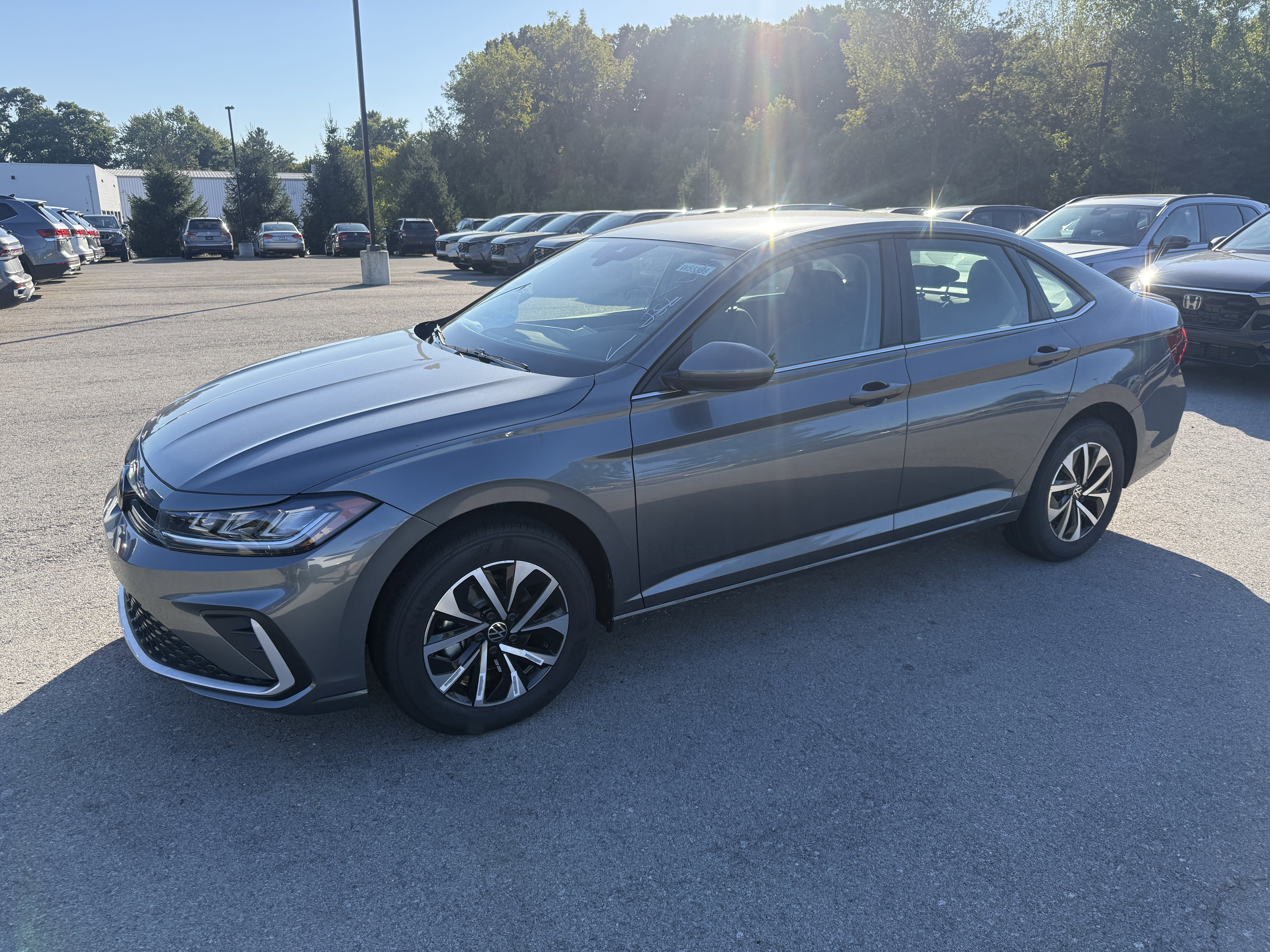 2025 Volkswagen Jetta S's photo