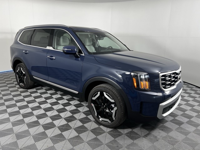 2025 Kia Telluride S's photo