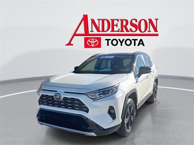 2020 Toyota RAV4 XSE's photo
