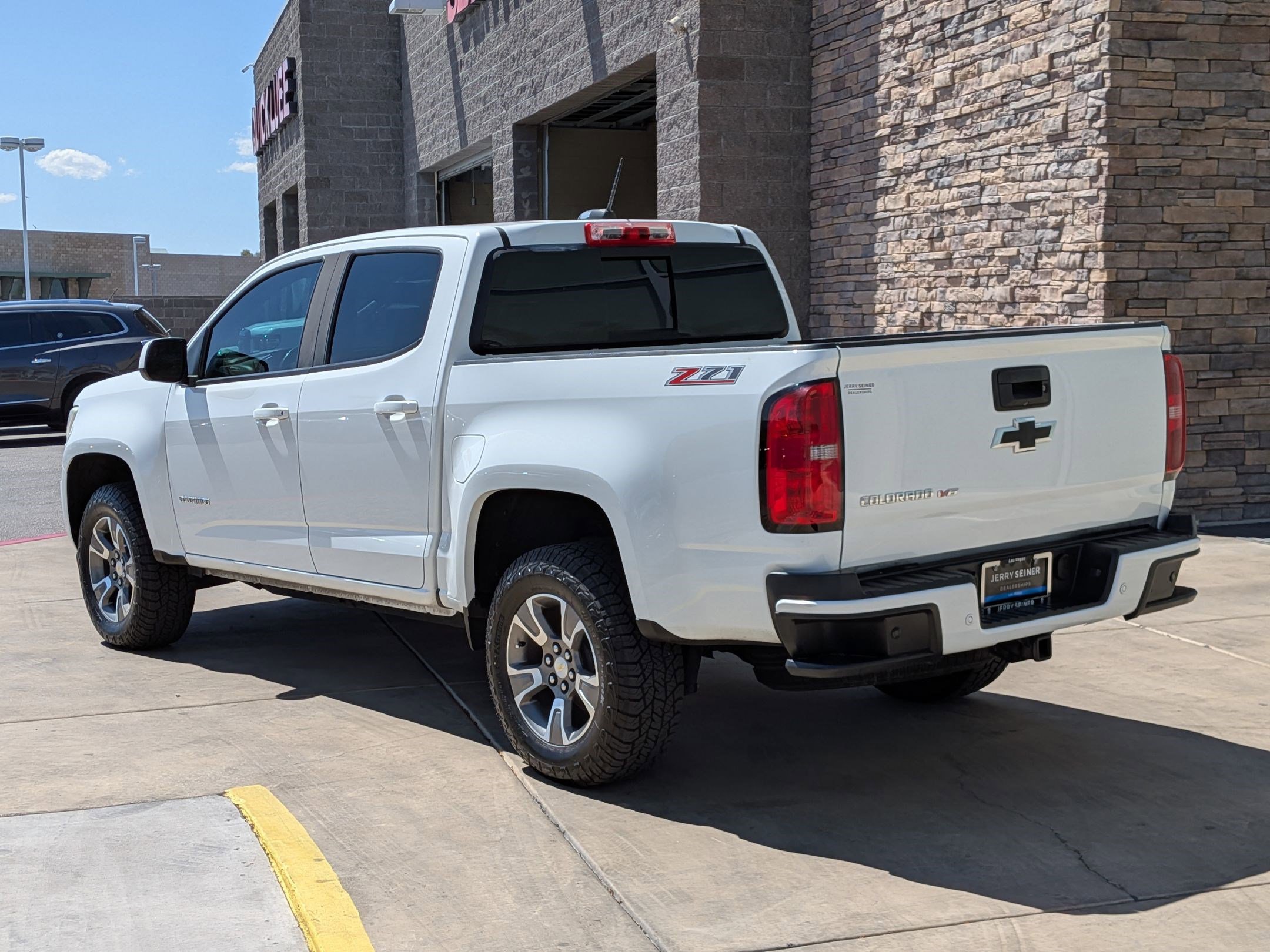 2019 Chevrolet Colorado Z71 photo 3