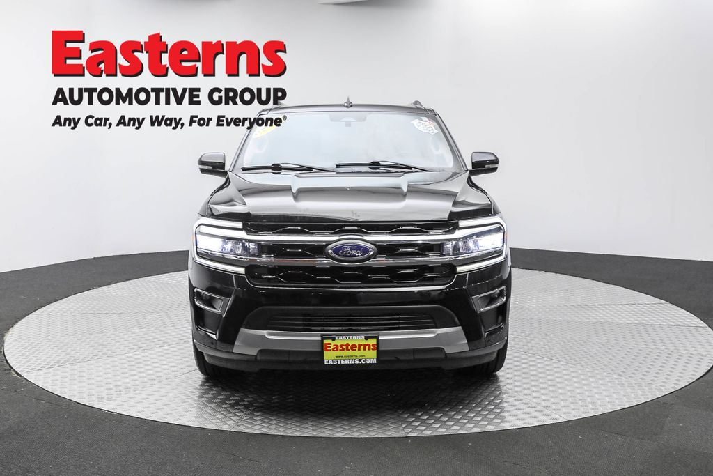 2023 Ford Expedition Limited photo 2