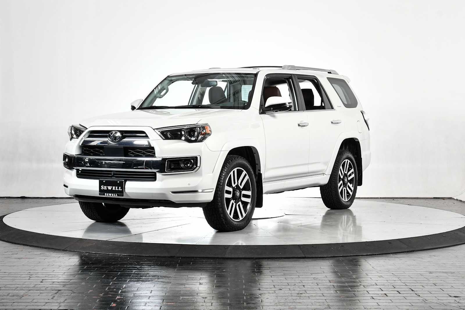 2023 Toyota 4Runner Limited's photo