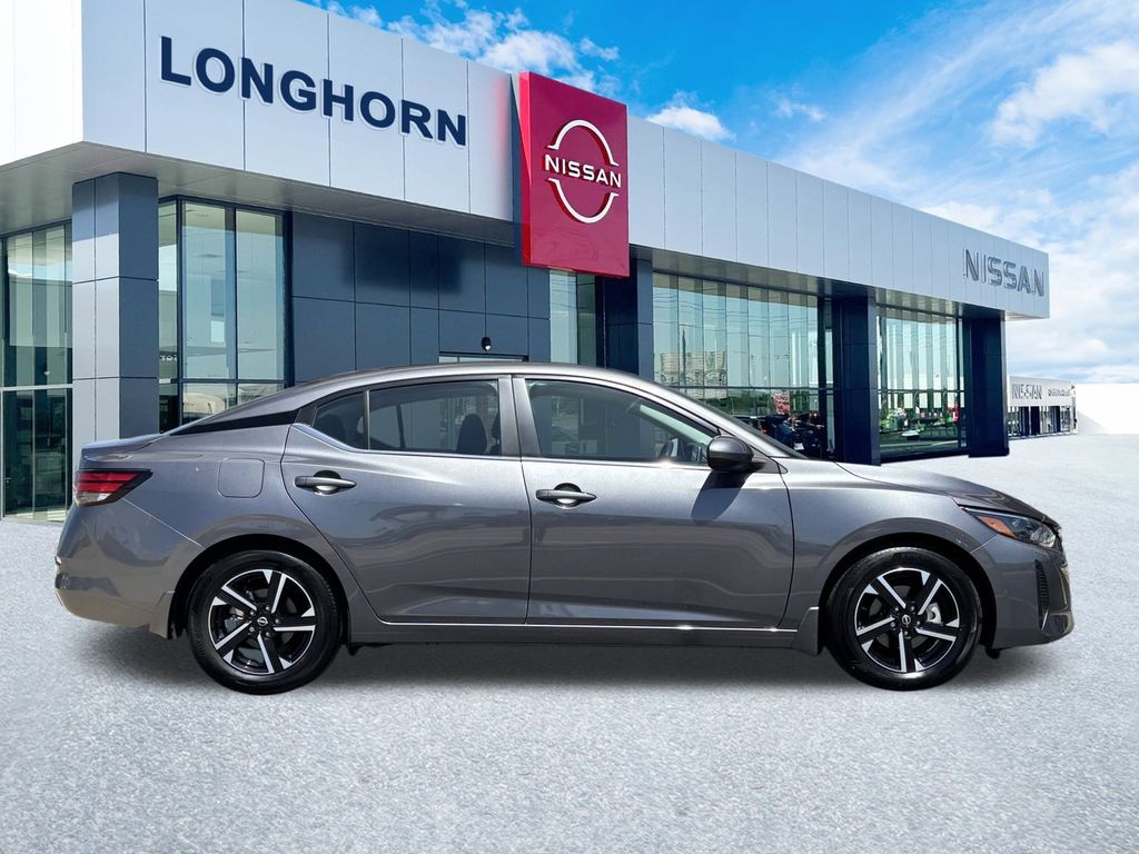 2025 Nissan Sentra SV photo 2