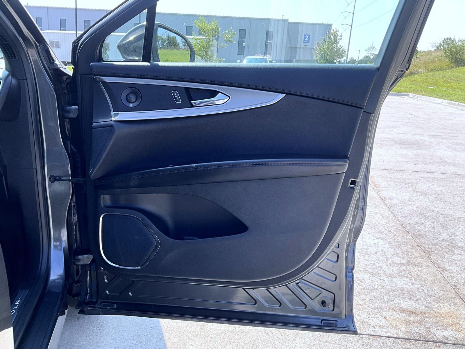 2018 Lincoln MKX Reserve photo 16