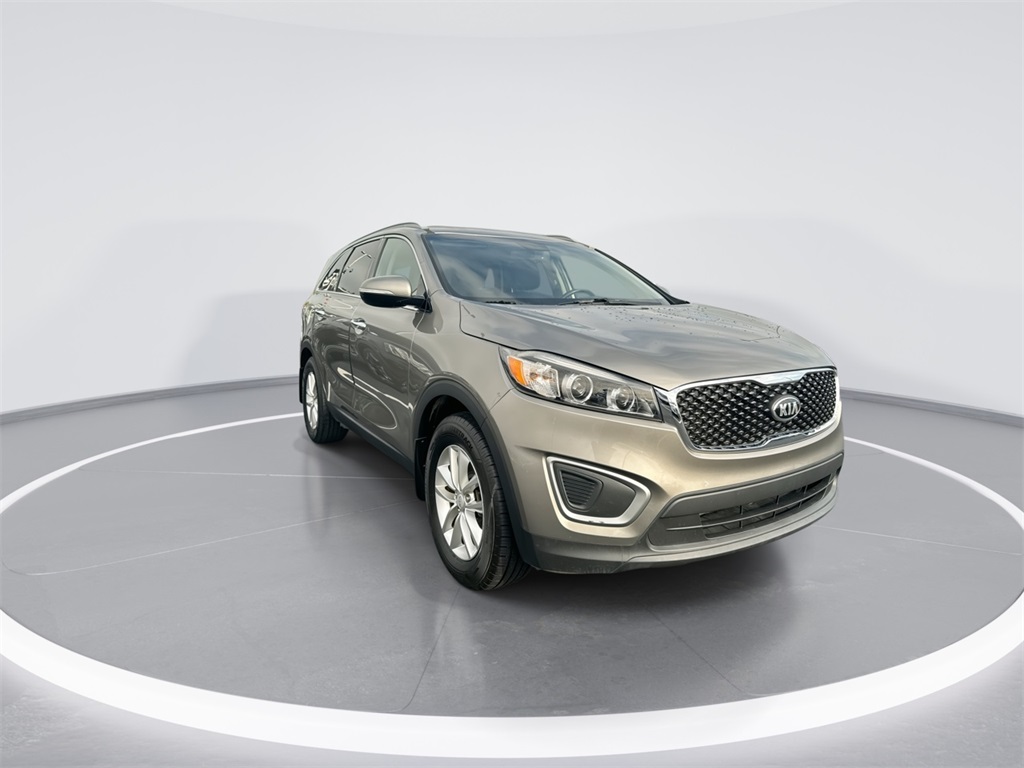 2016 Kia Sorento LX photo 2