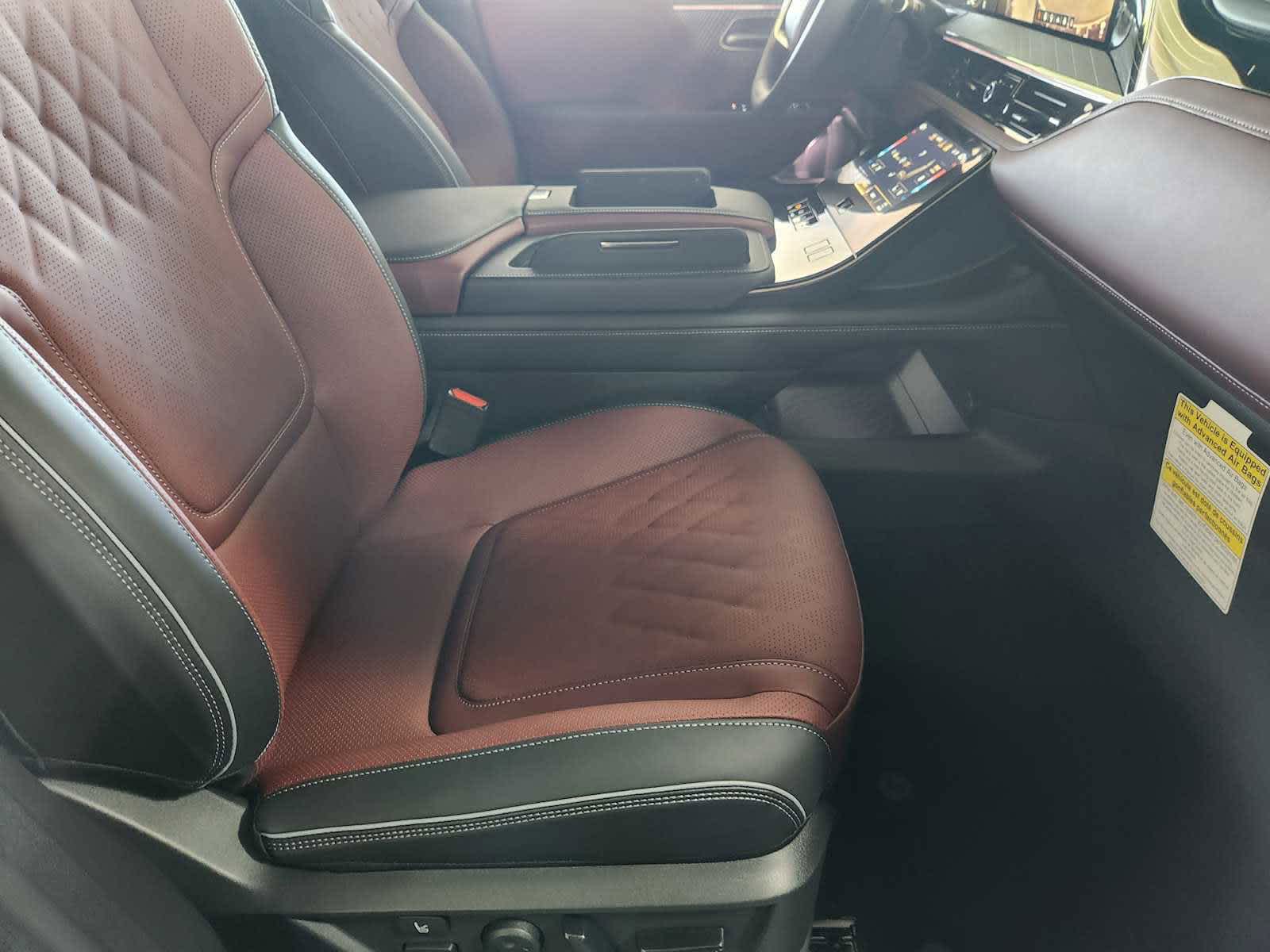 2025 Infiniti QX80 photo 9