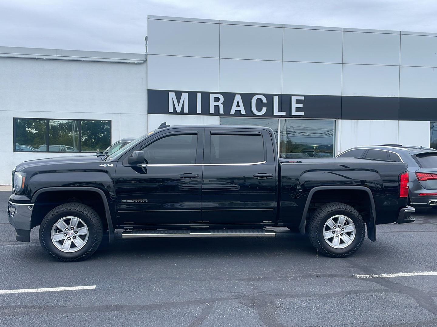 2016 Gmc Sierra 1500 SLE photo 2