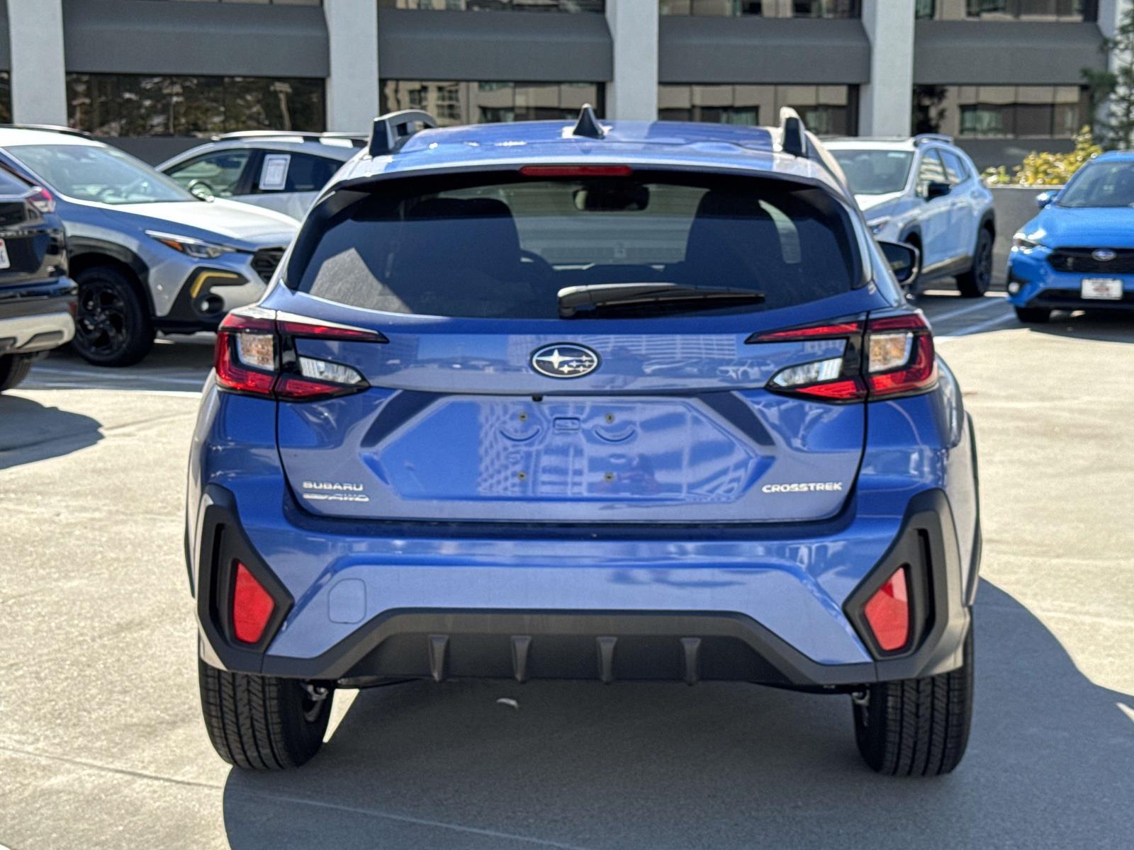 2025 Subaru Crosstrek Premium photo 4