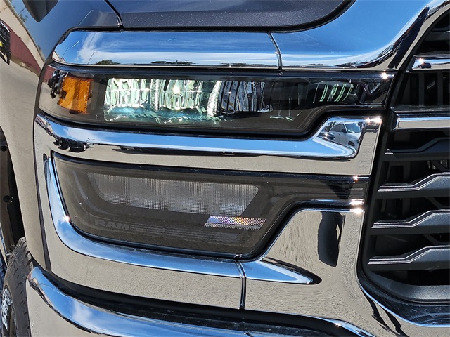 2025 Ram 2500 Big Horn photo 8