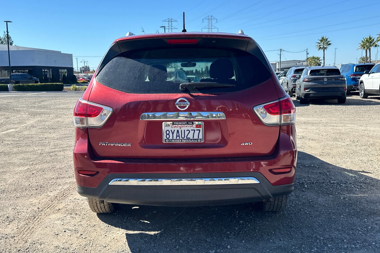 2016 Nissan Pathfinder S photo 4