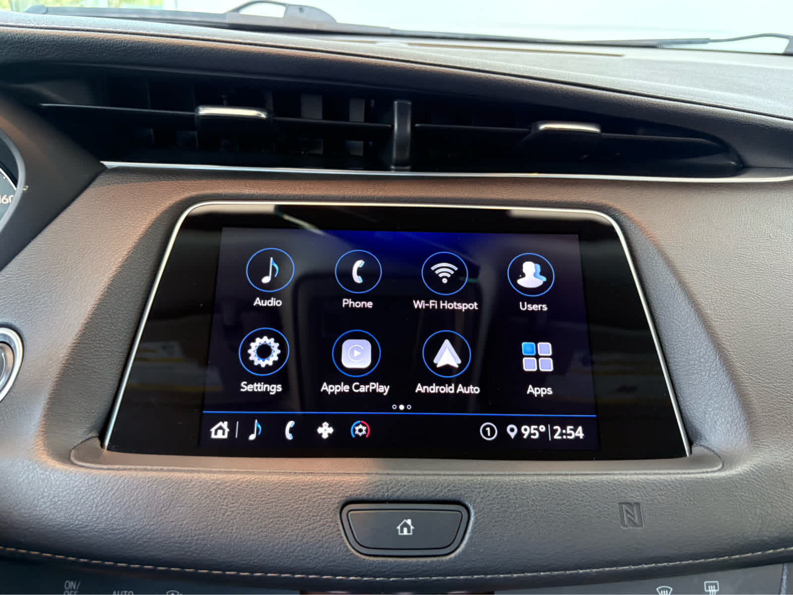2020 Cadillac XT4 Luxury photo 11
