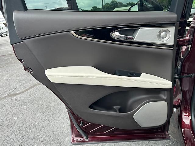 2023 Lincoln Nautilus Black Label photo 33