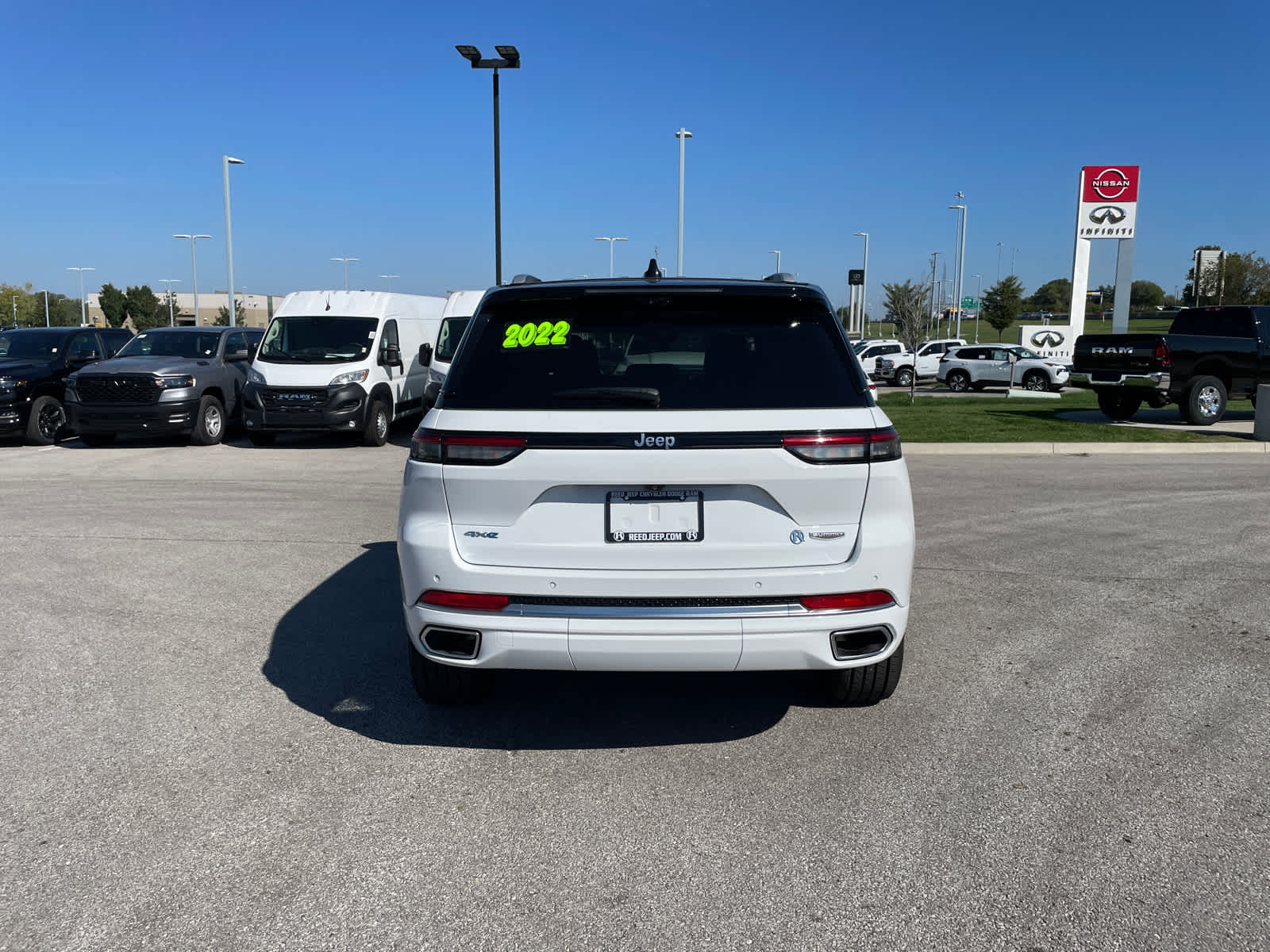 2022 Jeep Cherokee Summit 4xe photo 8