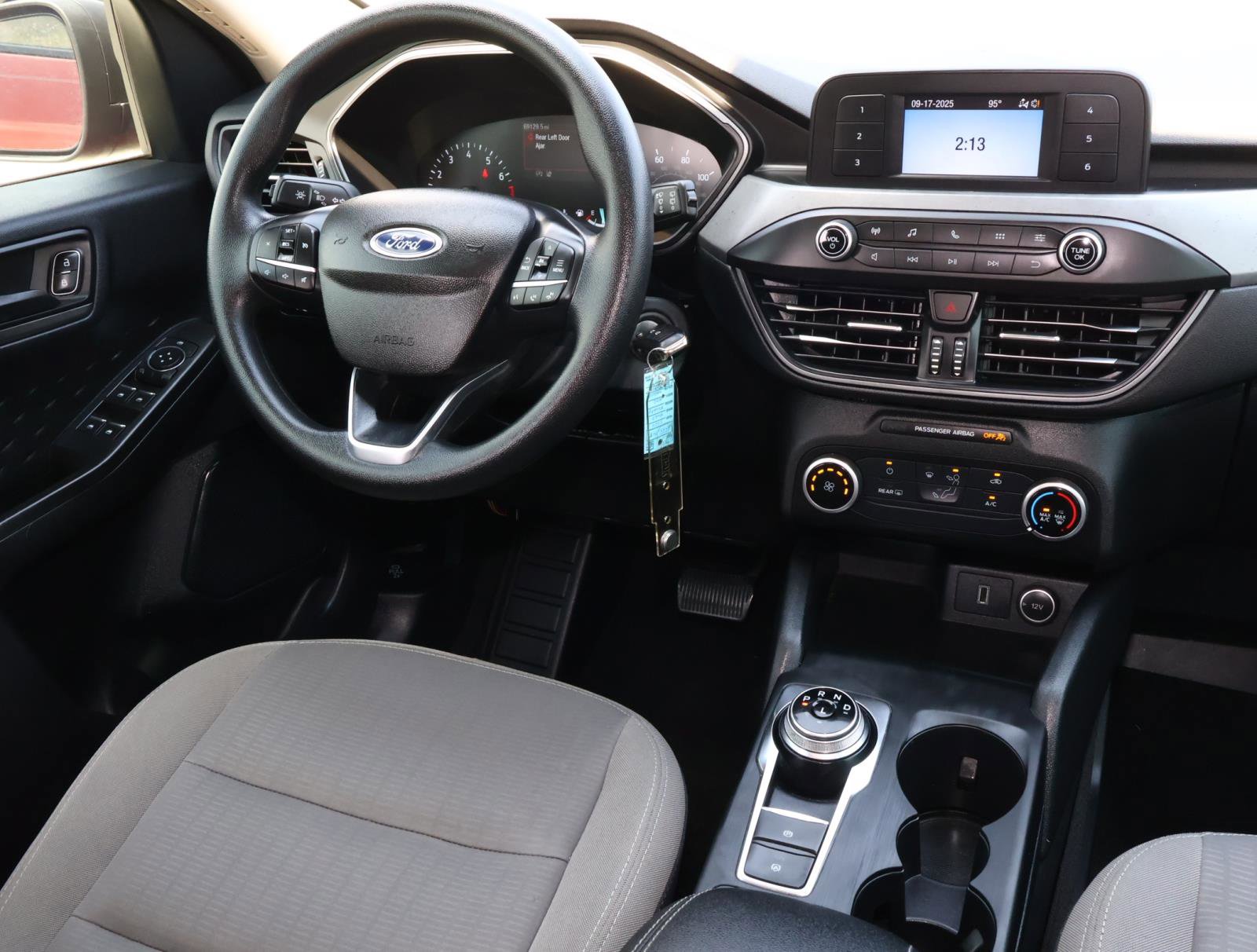 2020 Ford Escape S photo 10