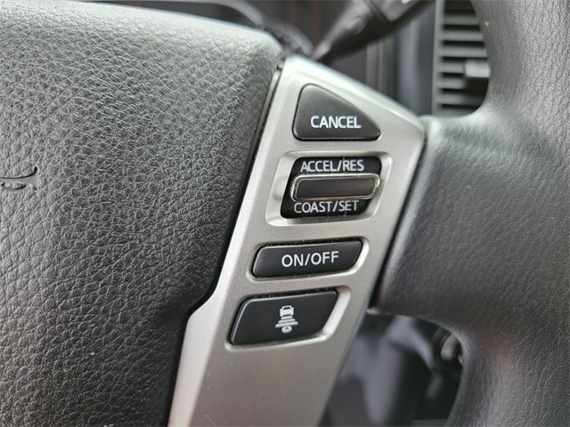 2023 Nissan Titan SV photo 23