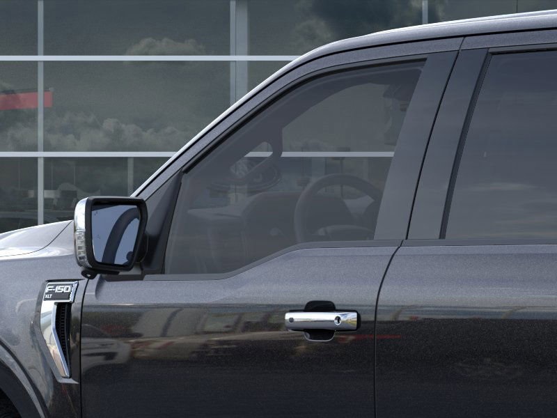 2025 Ford F-150 XLT photo 16
